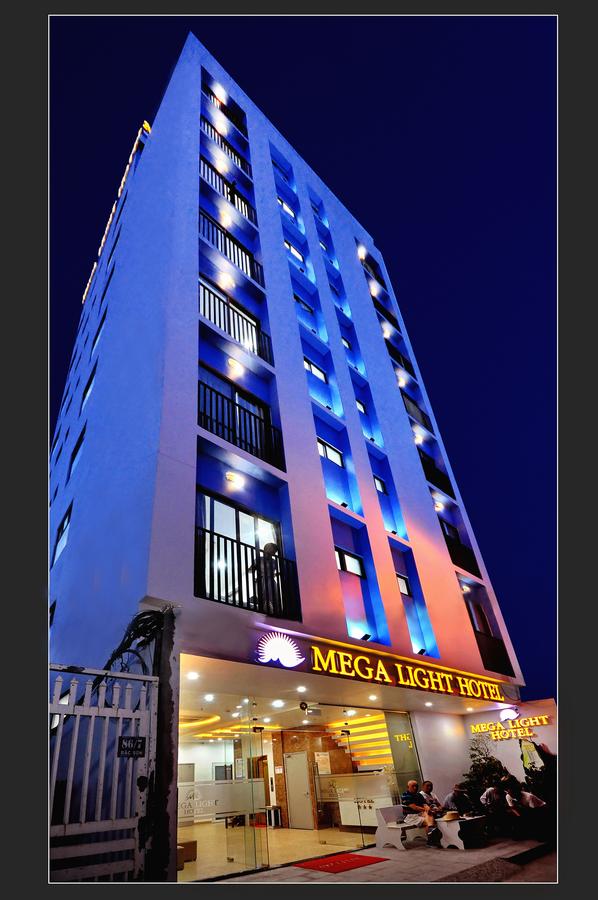 Mega Light Hotel - Khách sạn ở Nha Trang