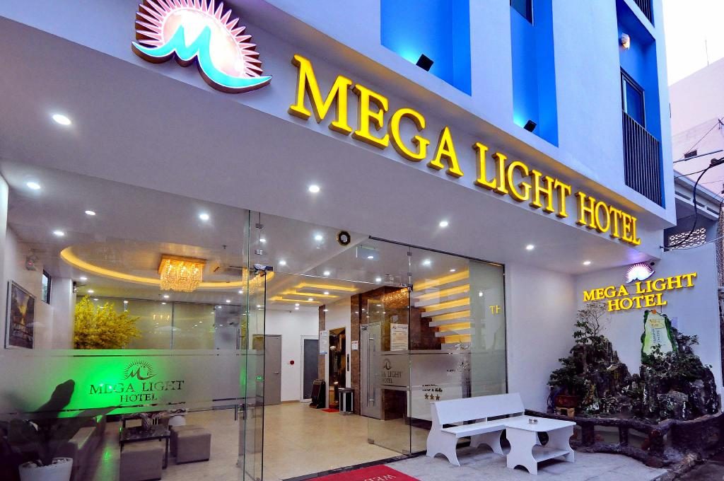 sảnh mega light hotel