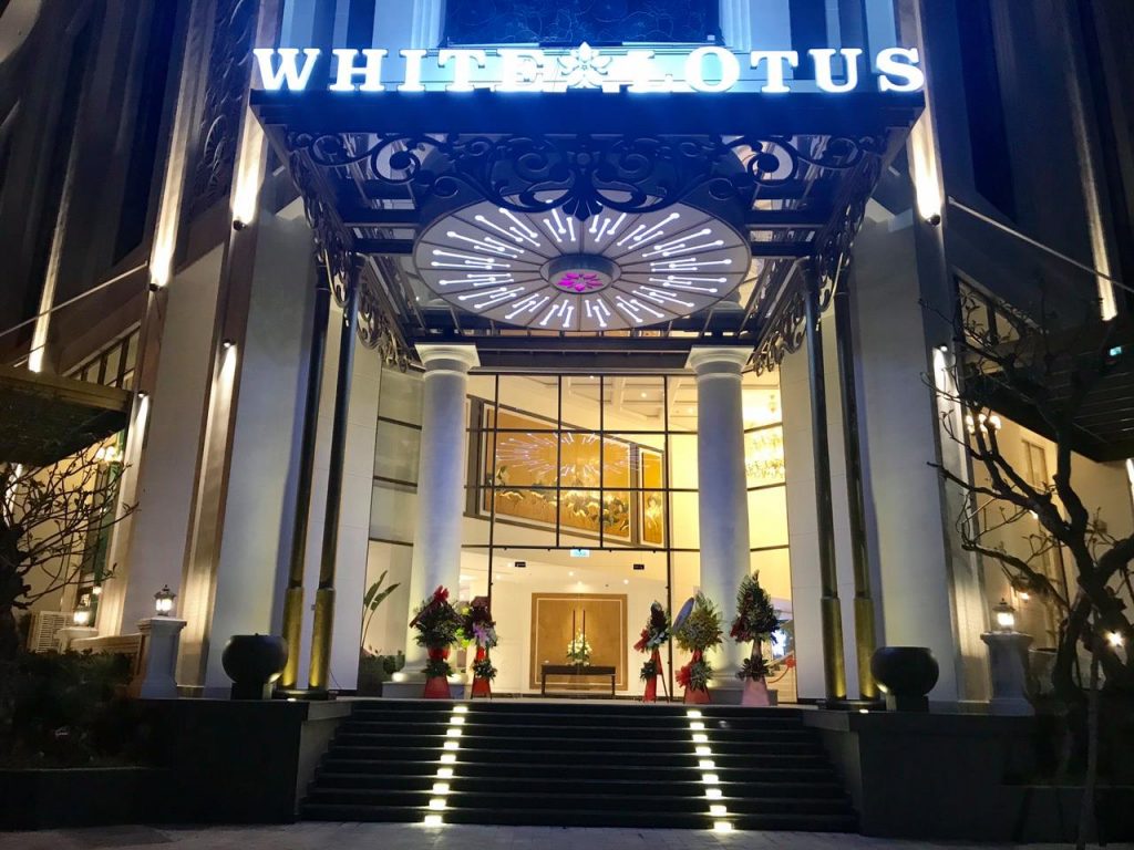 white lotus hotel